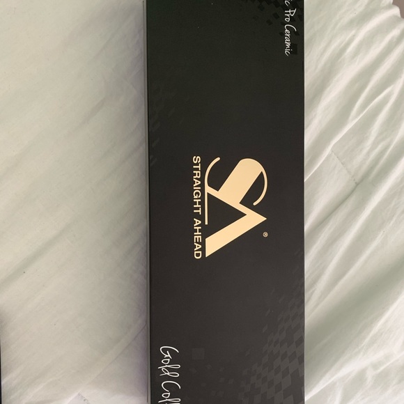 NEW!!! Straight Ahead Bionic Pro Ceramic Flat Iron - Picture 3 of 6